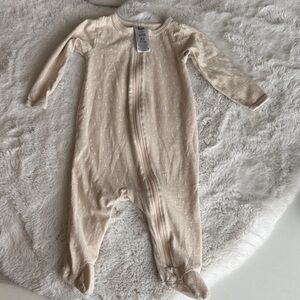 Gerber Cream Footed One-Piece Zipper Romper